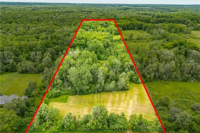 894 Ladue Rd, Brockport, NY 14420