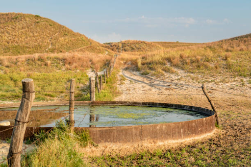 Well Water vs Municipal Water for Vacant Land